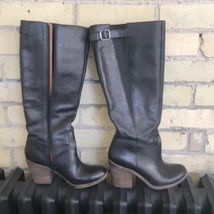 Tall lucky brand boots. Only worn a few times!